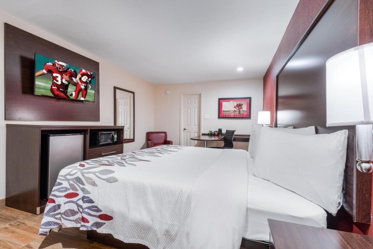 Red Roof Inn Houston - Spring North Zewnętrze zdjęcie